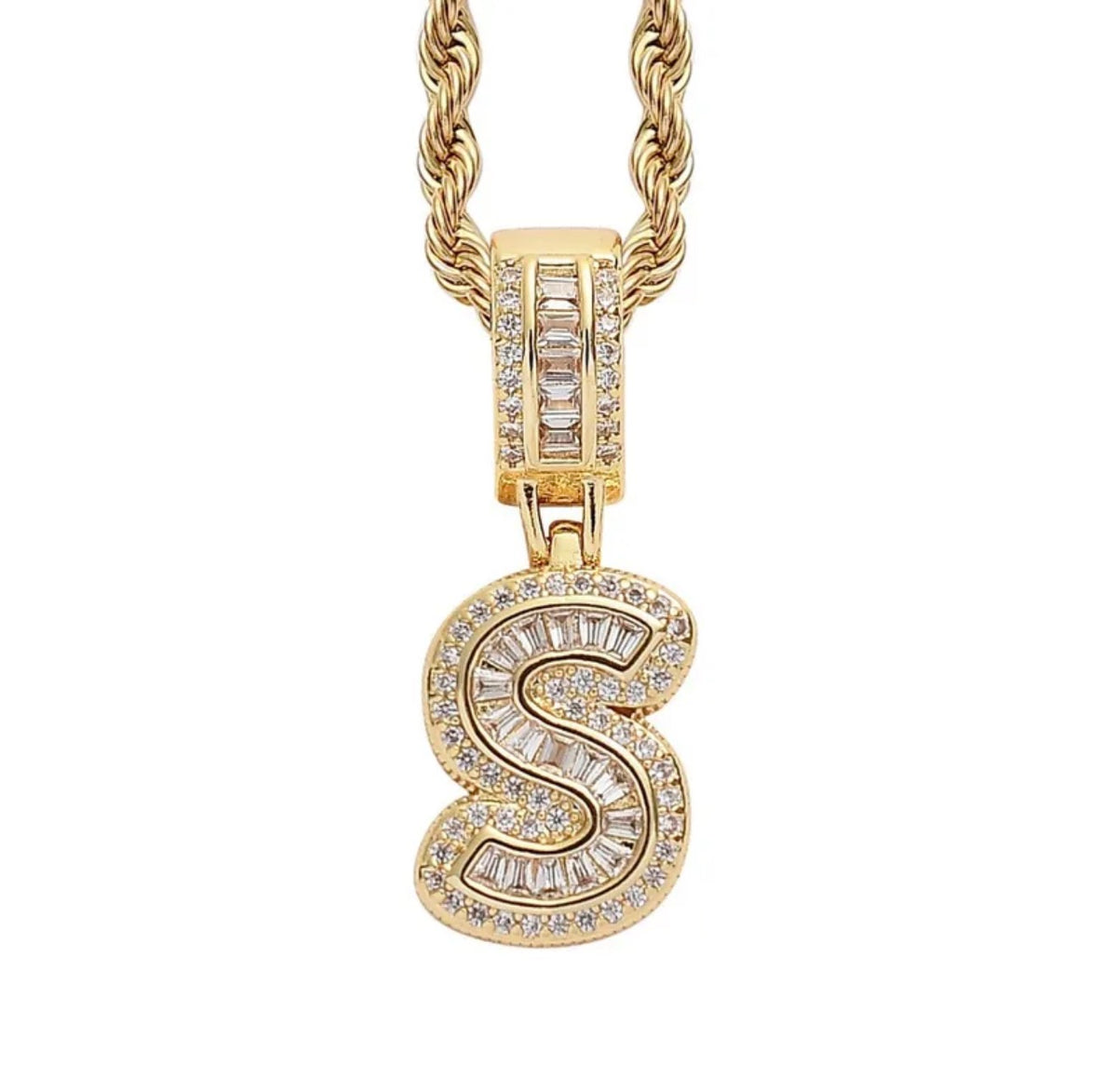 Cadena (iniciales)