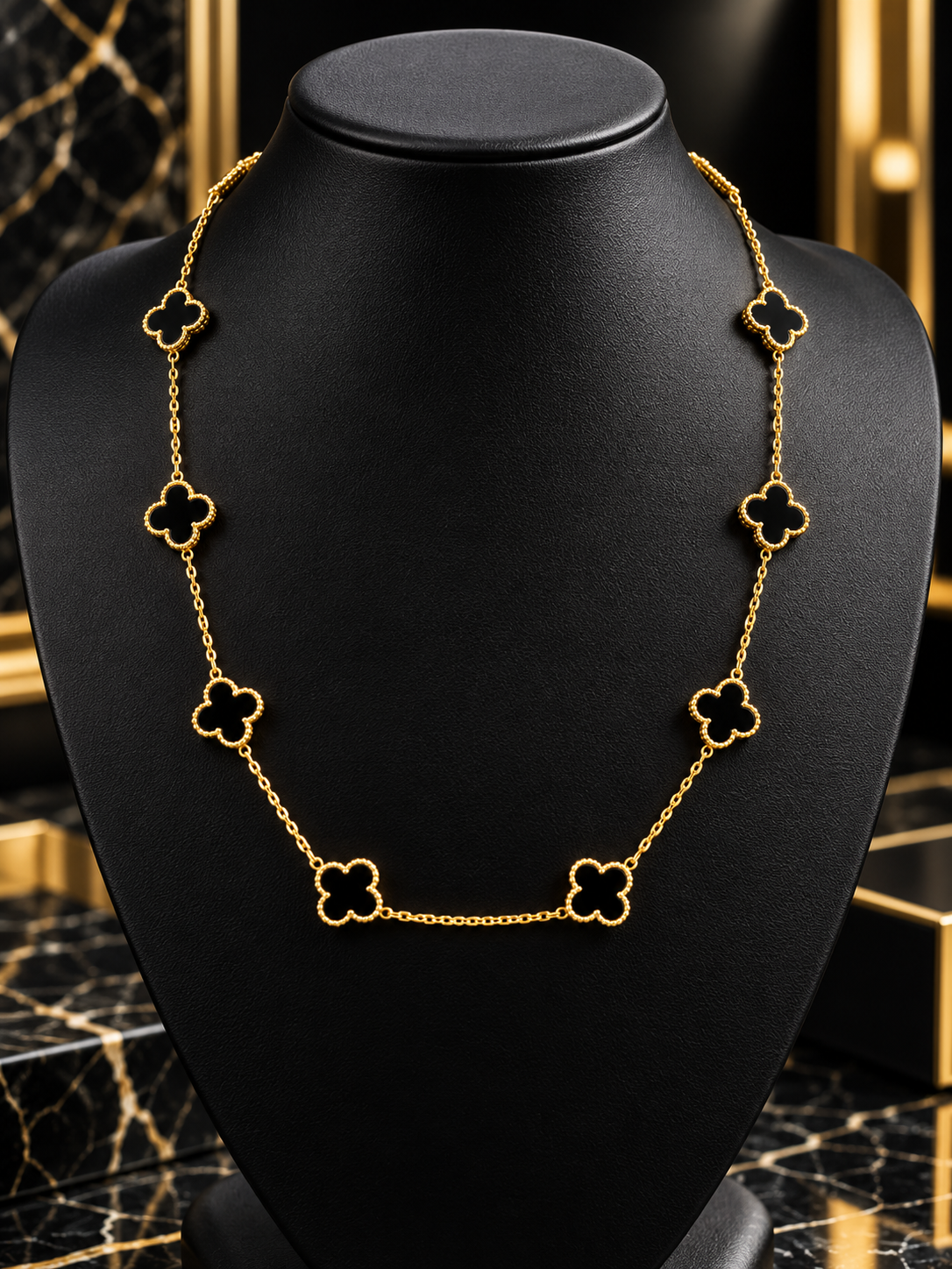 Collar trébol